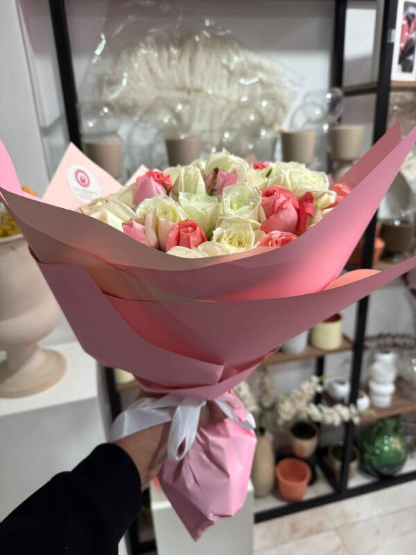 IMG-20260105-WA0011 Blanco & rosa