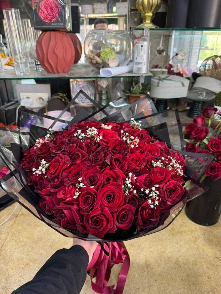 Bouquet passion infinie Roses Rouges - meilleur fleuriste à Marrakech - ereka fleuriste